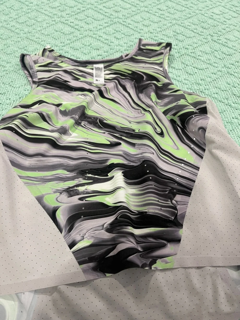 Top - Picture 2 of 3